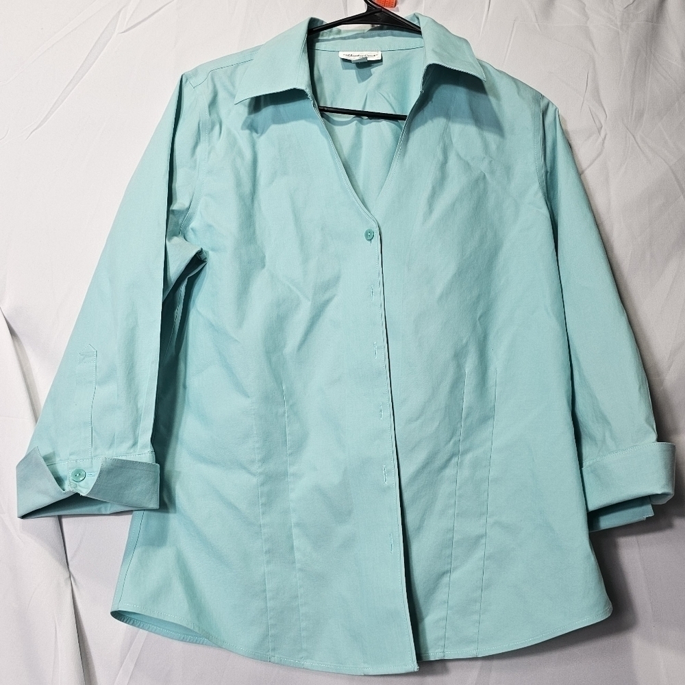 Coldwater Creek v neck button down bright turquoise 3/4 sleeves